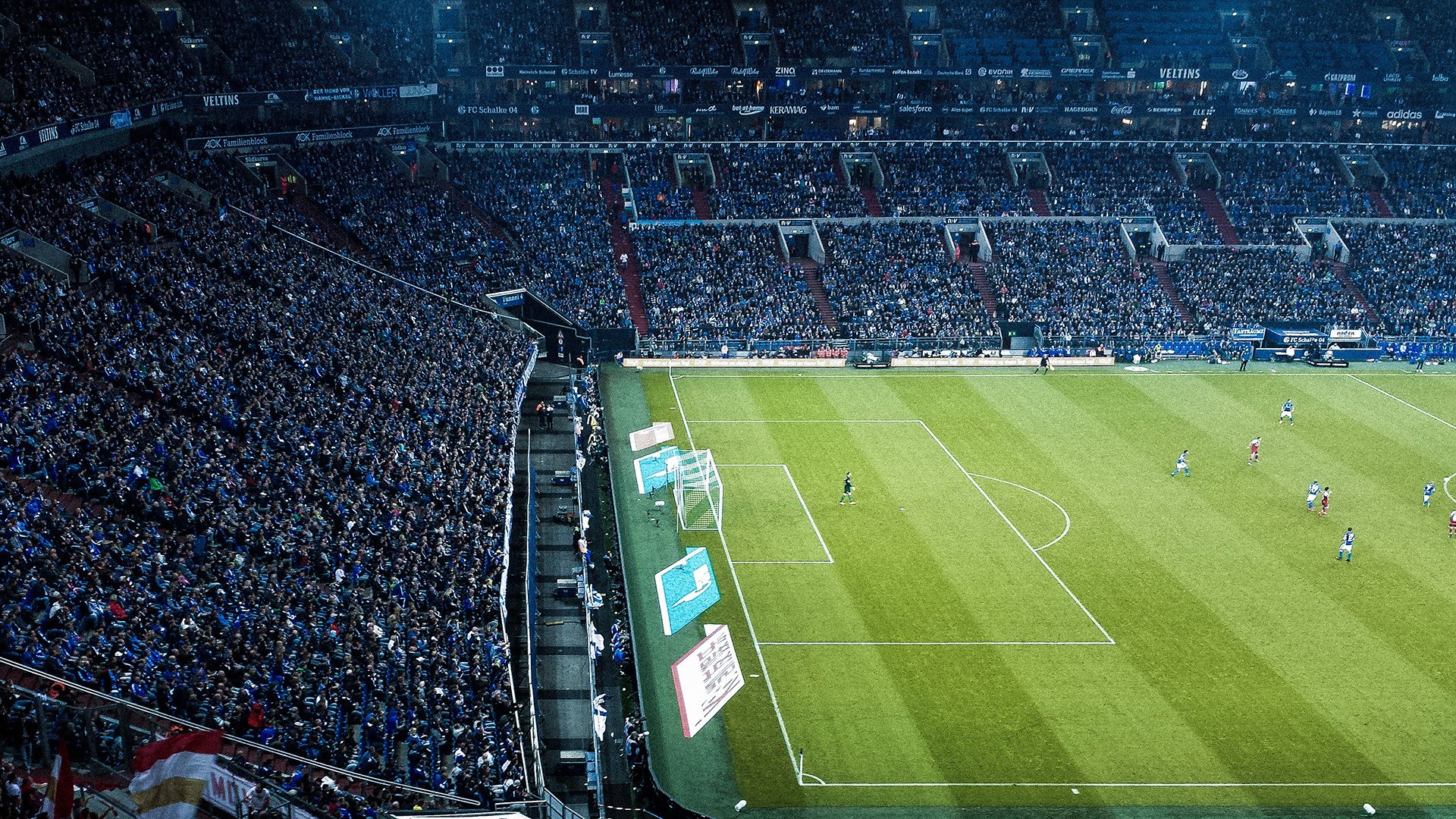 利雅得新月主场大胜强敌,利雅得新月阵容豪华